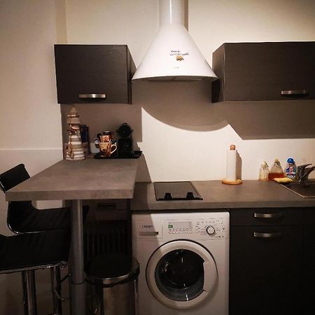 Superbe Studio Meuble Cosy Avec Lit Superconfort Au Calme Jean Medecin Nice Luaran gambar