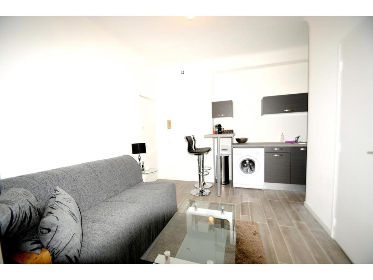 Superbe Studio Meuble Cosy Avec Lit Superconfort Au Calme Jean Medecin Nice Luaran gambar