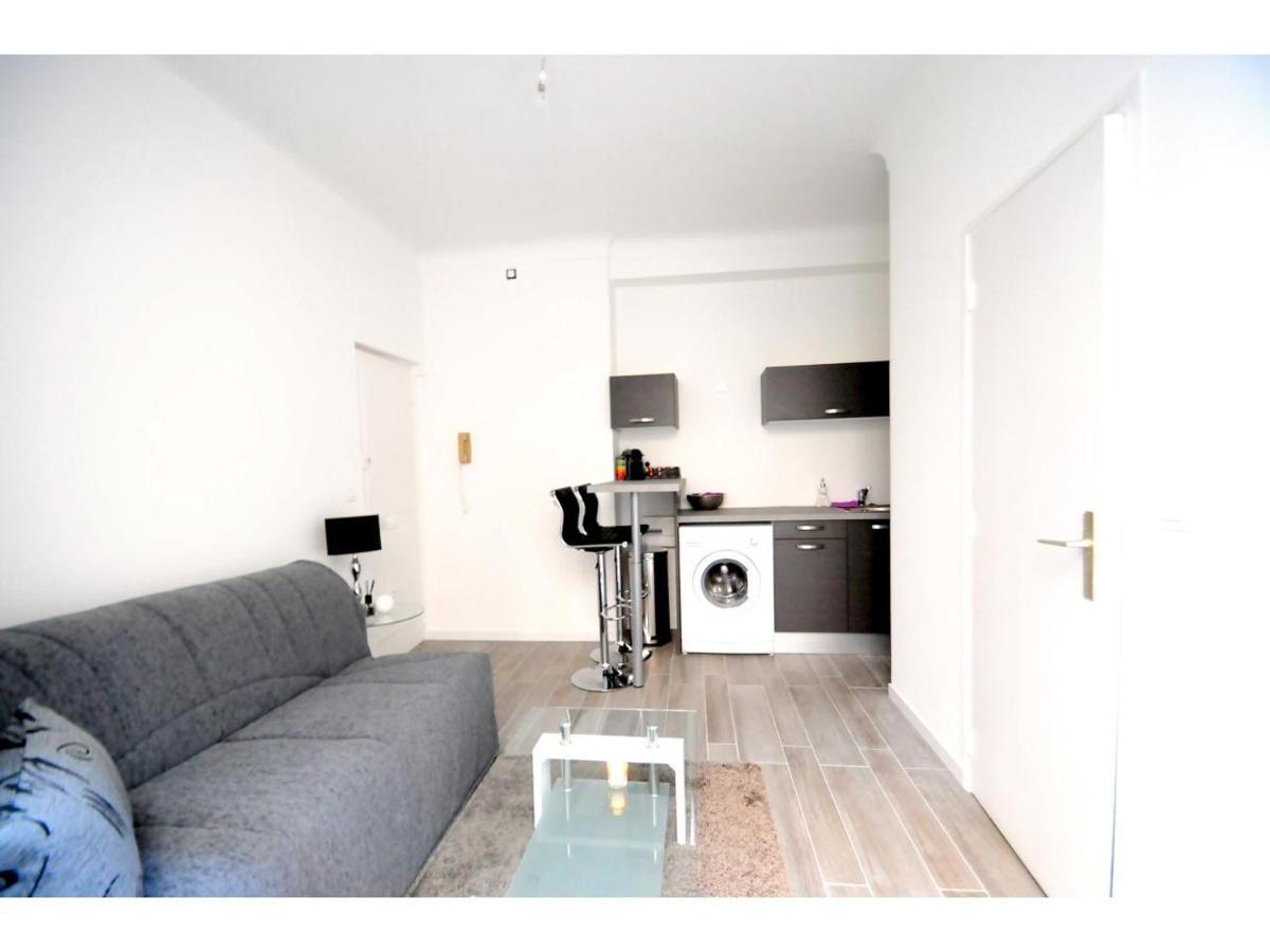 Superbe Studio Meuble Cosy Avec Lit Superconfort Au Calme Jean Medecin Nice Luaran gambar